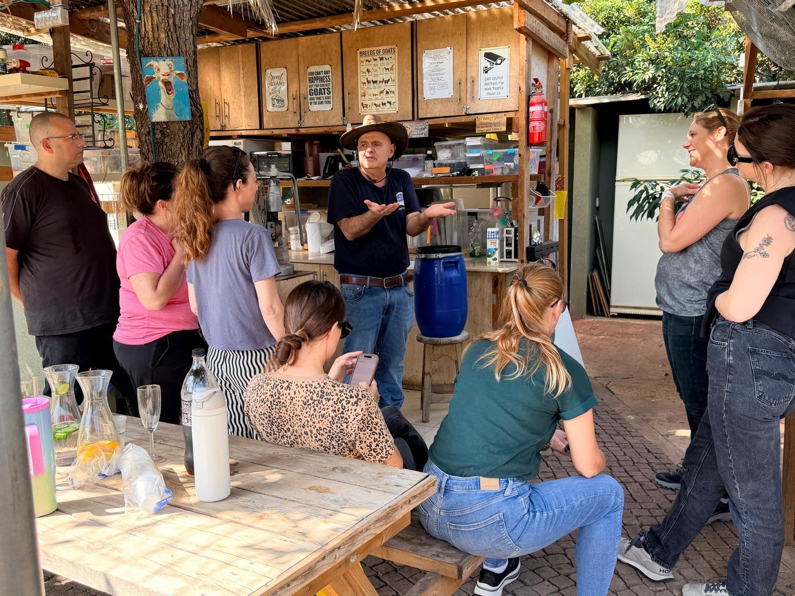 יום כיף יוקרתי לעובדים של טבע בסדנת גבינות ברמות בבוסתן
